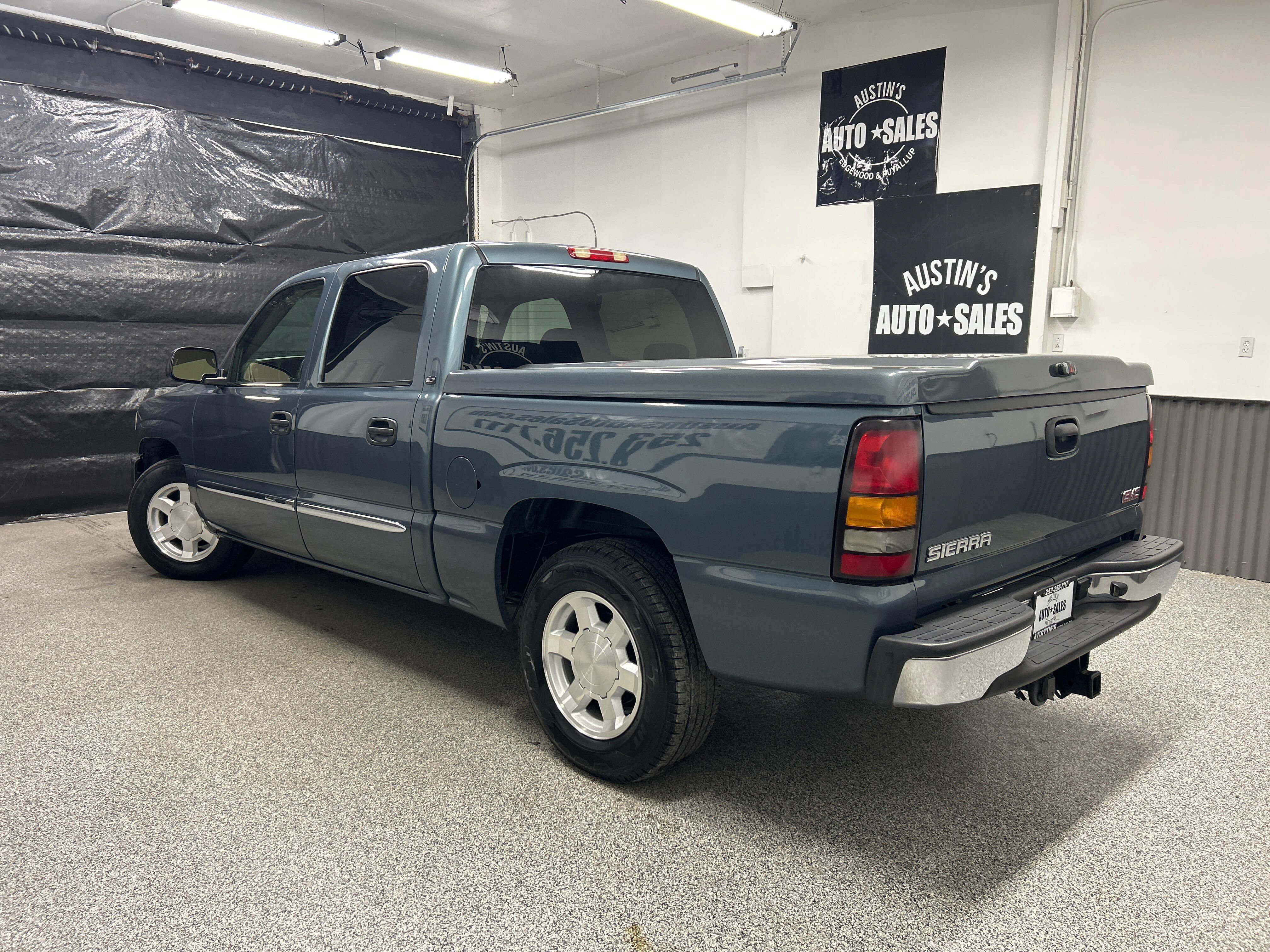Used 2006 GMC Sierra 1500 SLT w/ Onstar Plus Package RWD image 4
