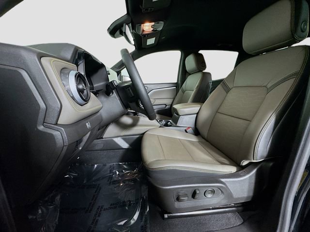 Used 2025 Chevrolet Colorado ZR2 AWD/4WD image 17