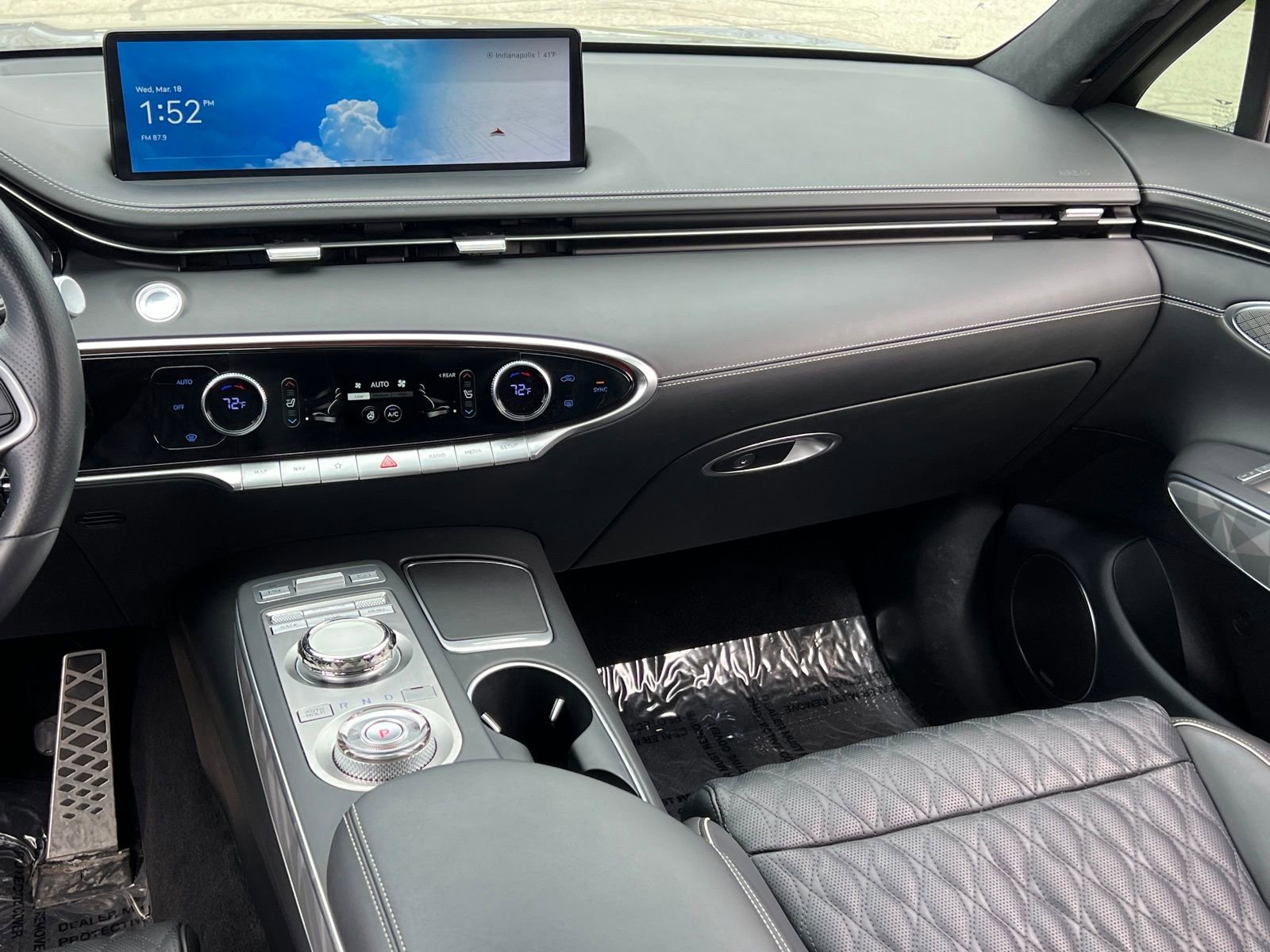 Used 2025 Genesis GV70 3.5T Sport w/ Sport Advanced Package image 24