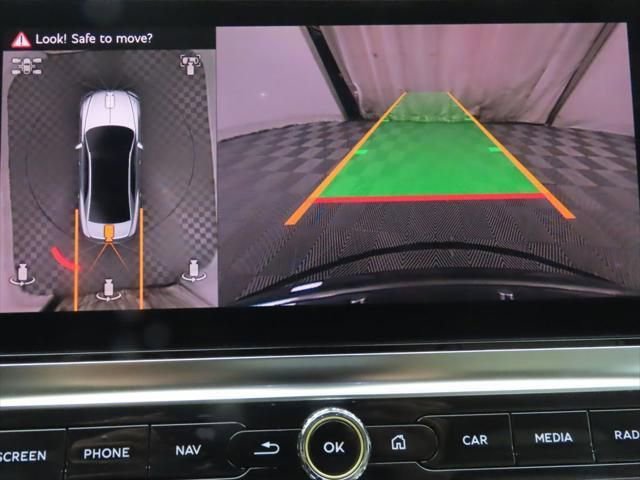 Used 2025 Bentley Flying Spur Plug-In Hybrid image 17