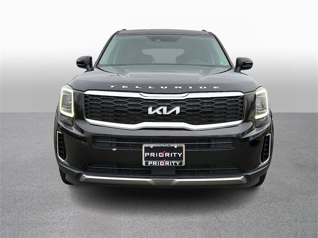 Used 2022 Kia Telluride S image 2