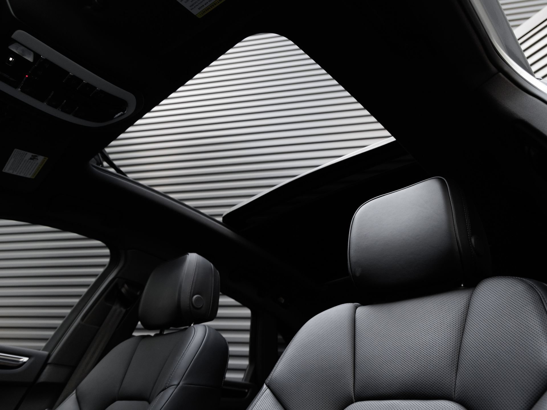 Certified 2026 Porsche Macan AWD/4WD image 14