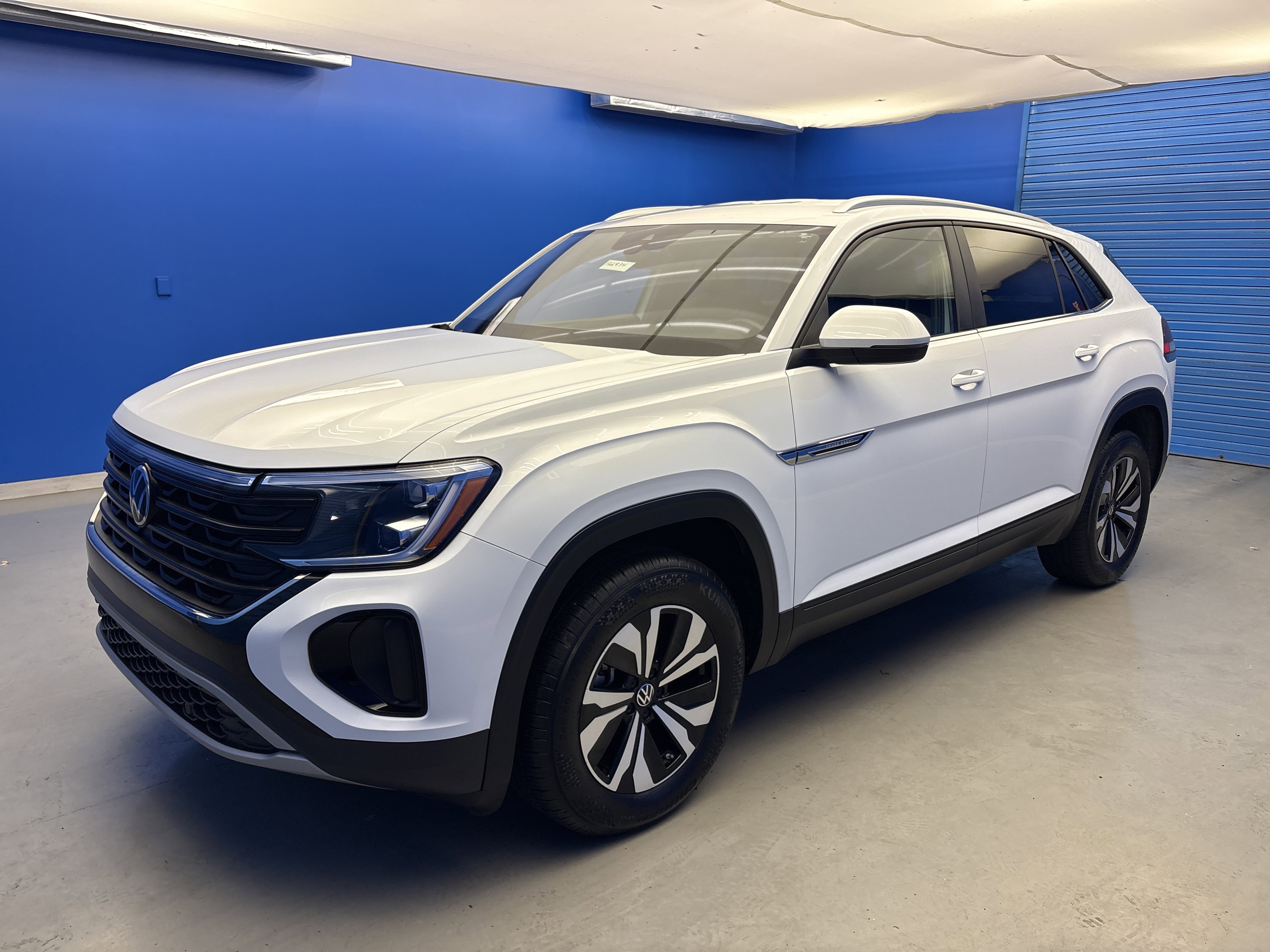 Certified 2024 Volkswagen Atlas Cross Sport SE image 4