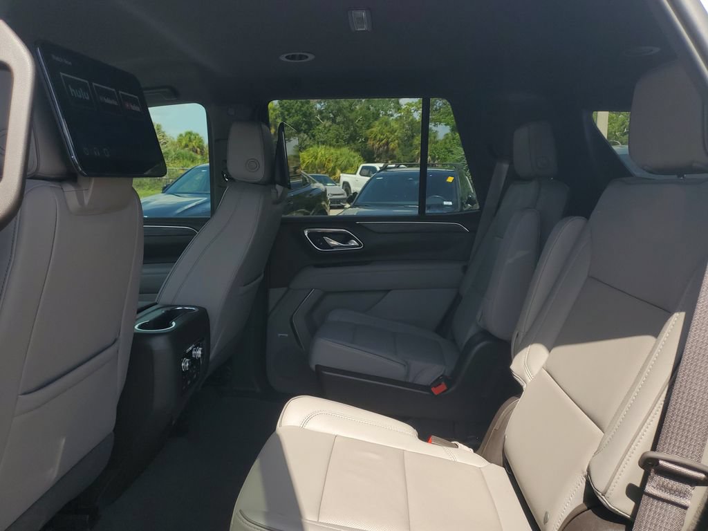 Certified 2023 GMC Yukon SLT w/ SLT Luxury Package RWD image 14