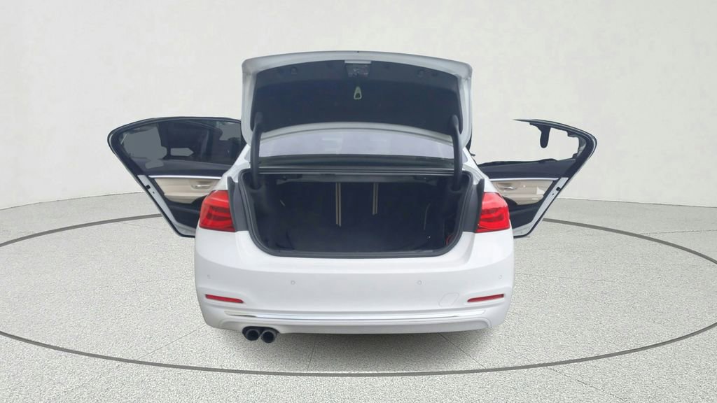 Used 2016 BMW 328i xDrive Sedan image 12