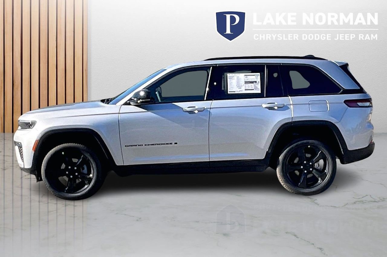 New 2026 Jeep Grand Cherokee Limited w/ Limited Altitude Package image 6