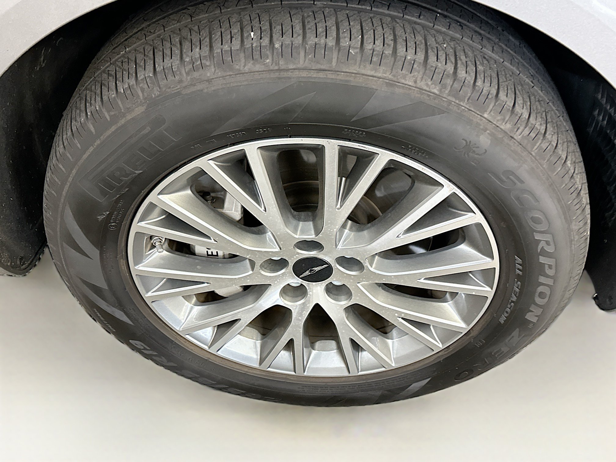 Used 2025 Genesis GV80 2.5T Standard AWD/4WD image 11
