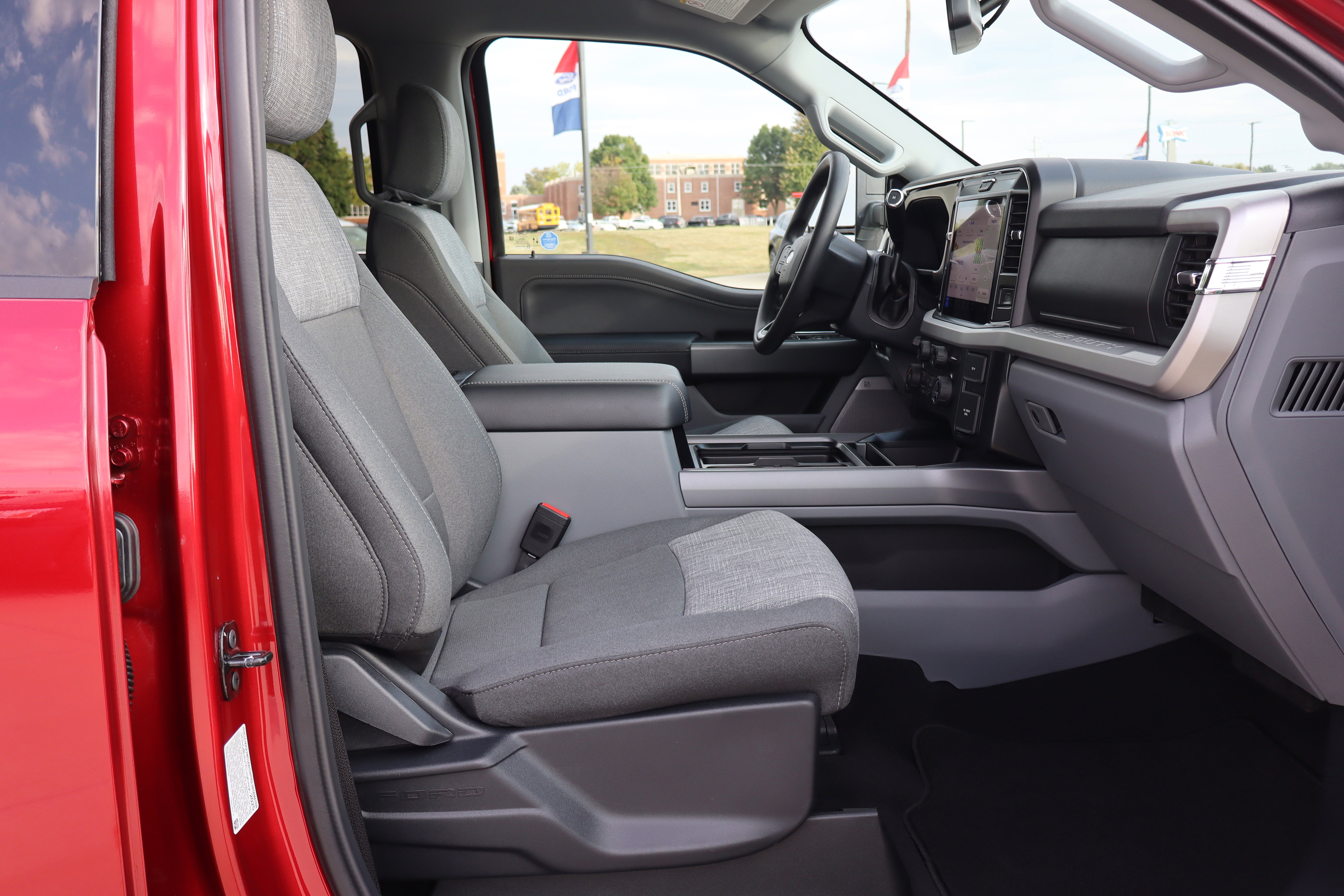 New 2026 Ford F250 XLT w/ XLT Premium Package AWD/4WD image 12