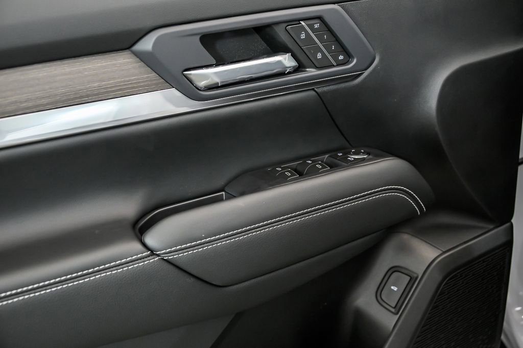 New 2026 GMC Terrain Denali image 5