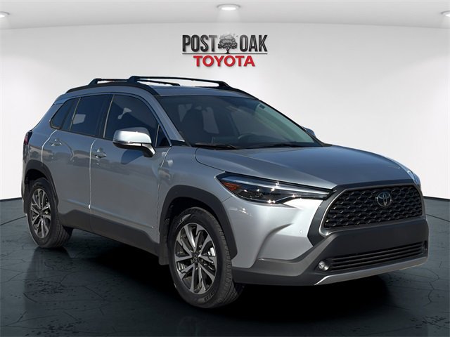 Used 2023 Toyota Corolla Cross XLE w/ Convenience Package image 1