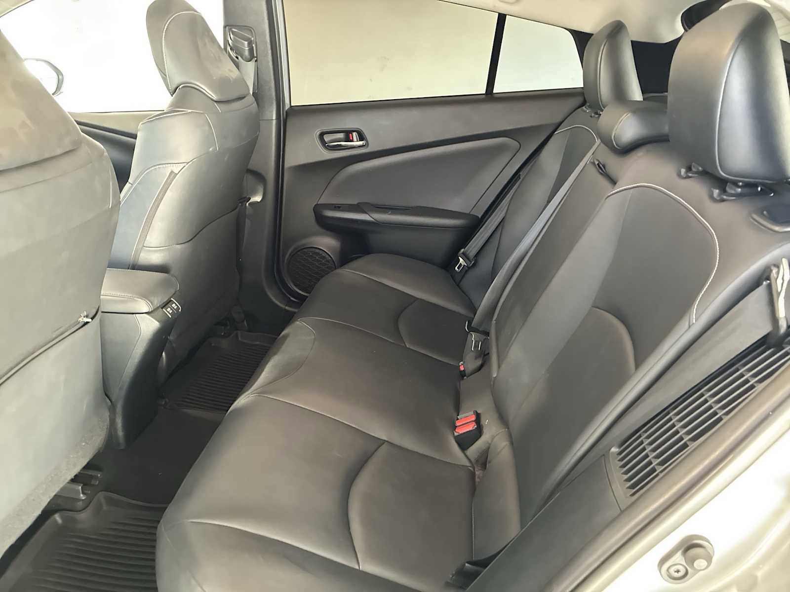 Used 2021 Toyota Prius Prime Limited image 24