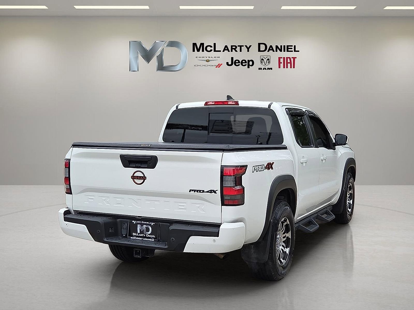 Used 2023 Nissan Frontier PRO-4X w/ Technology Package AWD/4WD image 5