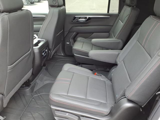 New 2026 Chevrolet Suburban RST w/ Advanced Technology Package AWD/4WD image 10
