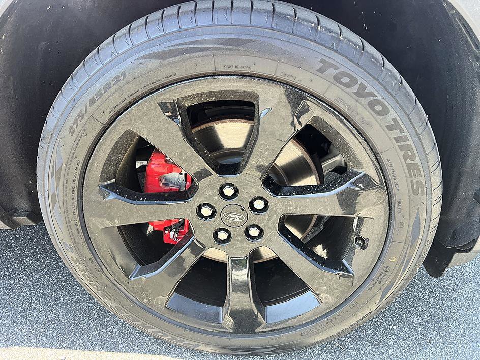 Used 2022 Ford Explorer ST w/ ST Street Pack image 12