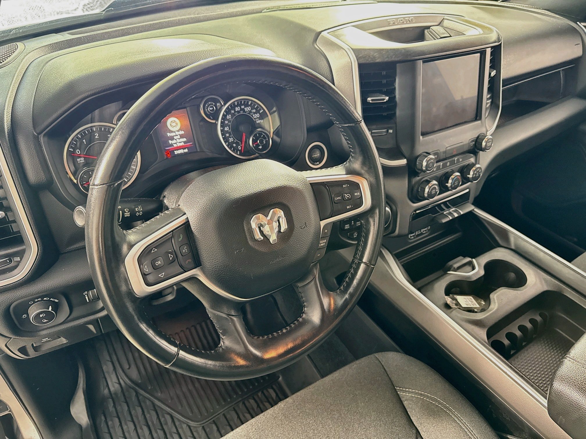 Used 2023 RAM 1500 Big Horn AWD/4WD image 12
