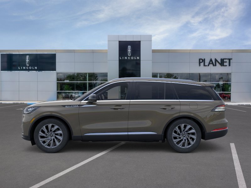 New 2026 Lincoln Aviator 2WD image 3
