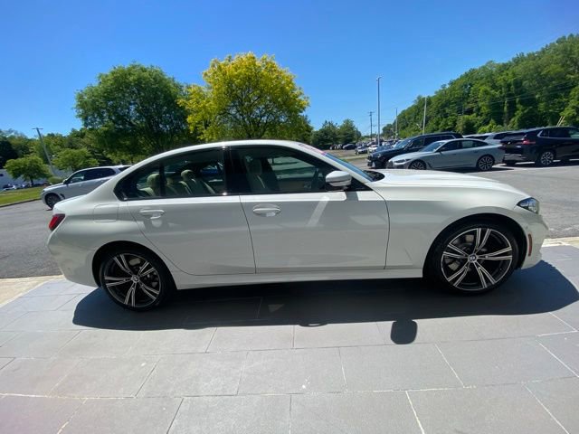 Used 2023 BMW 330i xDrive Sedan w/ Premium Package AWD/4WD image 6