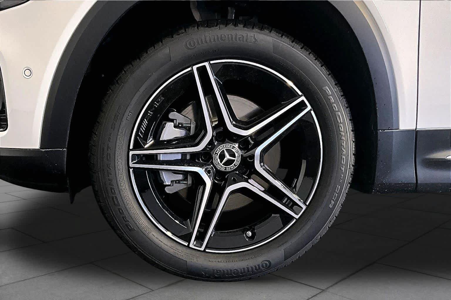 New 2026 Mercedes-Benz GLB 250 4MATIC image 17
