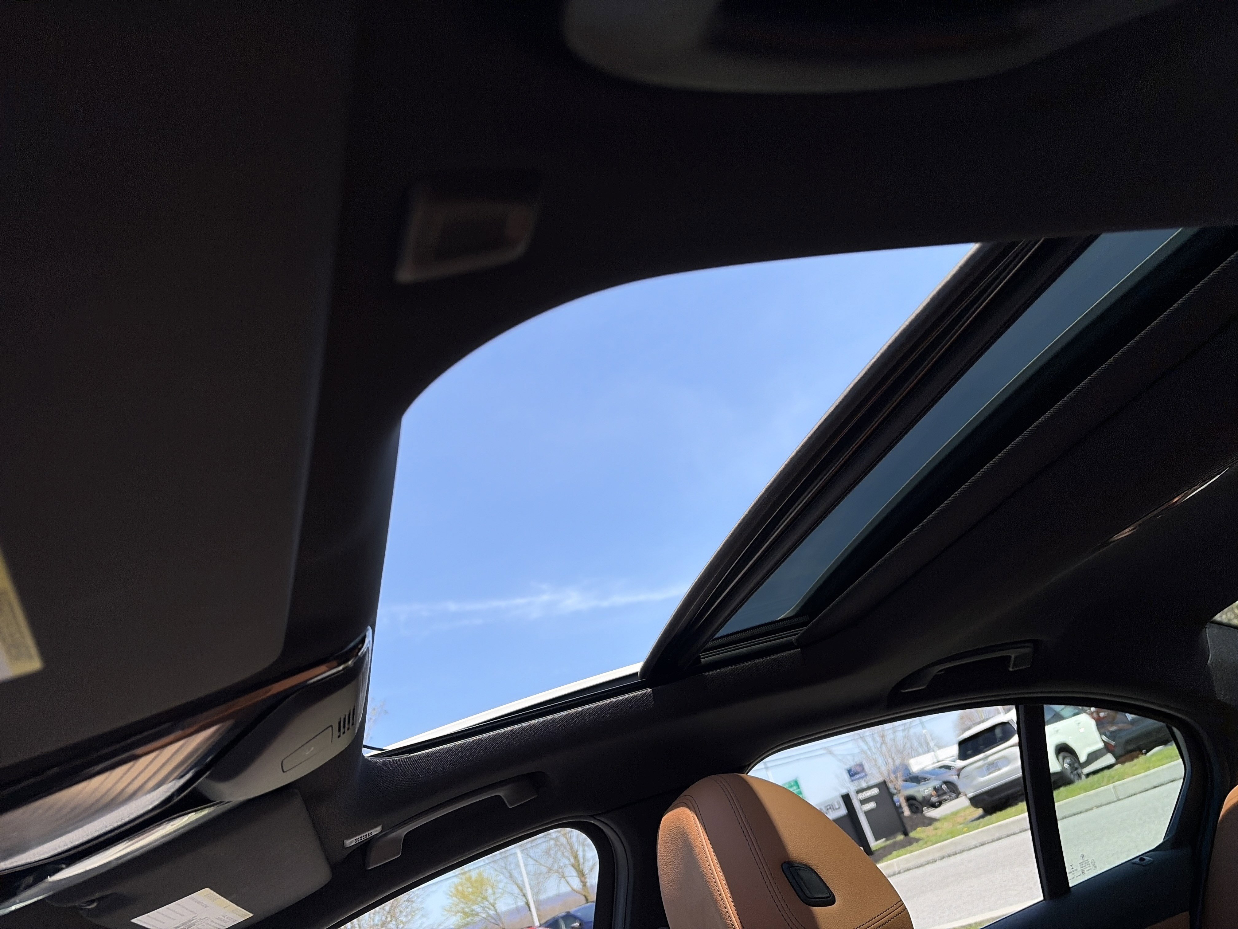 Used 2020 BMW 330i xDrive Sedan w/ Convenience Package image 26