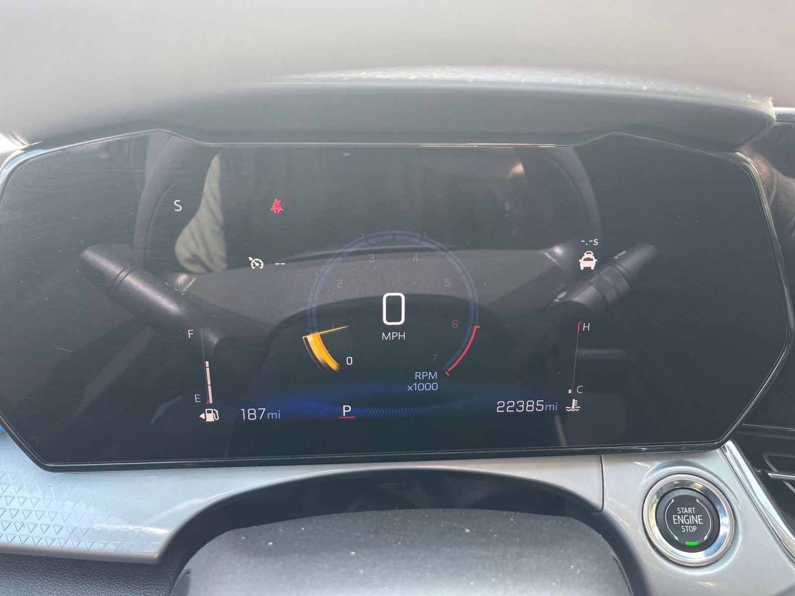 Used 2025 Chevrolet Trax LT FWD image 35