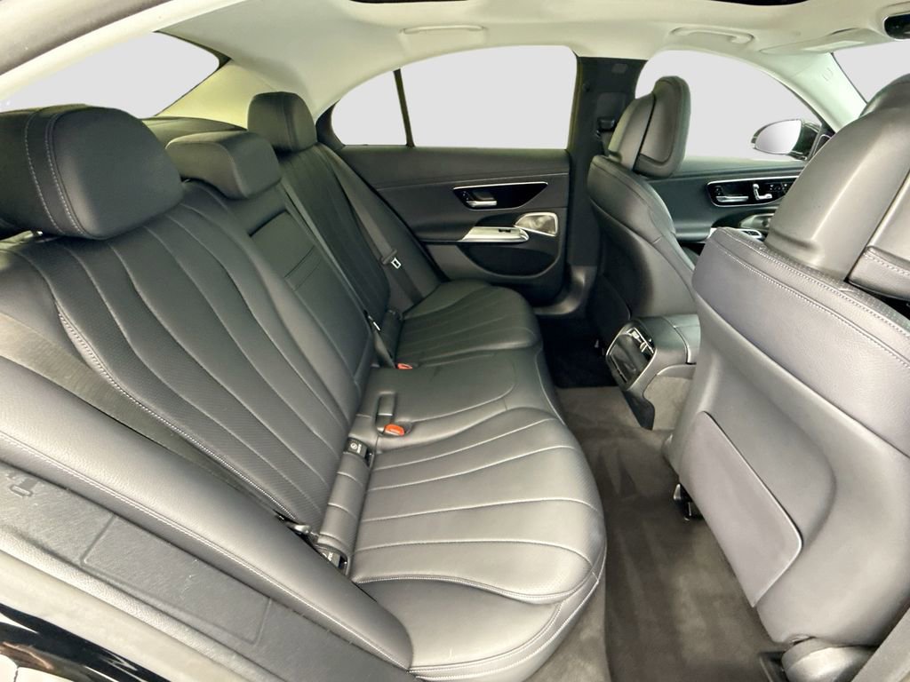 Certified 2024 Mercedes-Benz E 350 4MATIC Sedan image 21