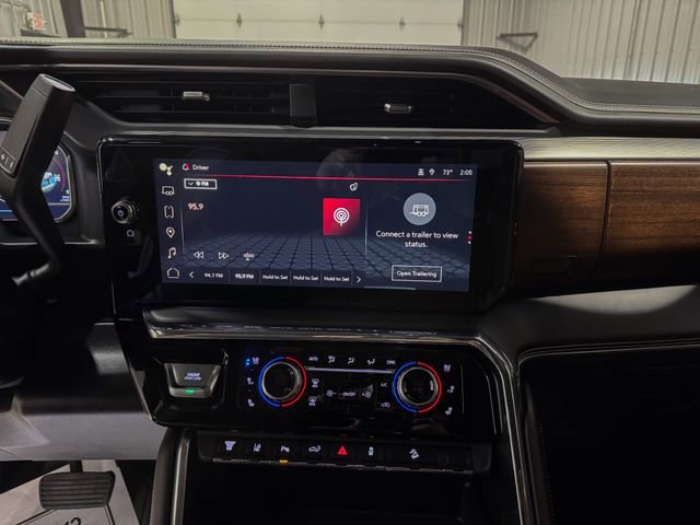 Used 2024 GMC Sierra 2500 Denali Ultimate AWD/4WD image 16