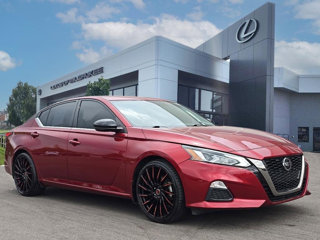 Used 2019 Nissan Altima 2.5 SR w/ SR Premium Package image 1
