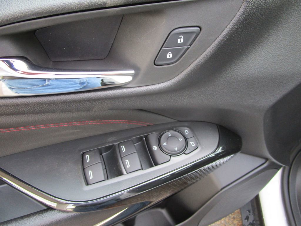 New 2026 Chevrolet Trax RS w/ Sunroof Package FWD image 22