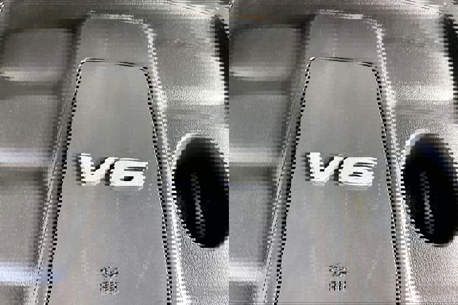 Used 2018 Jeep Grand Cherokee Laredo image 32