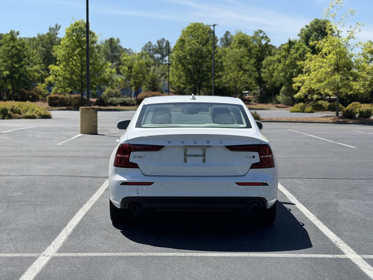 Used 2020 Volvo S60 T6 Momentum AWD/4WD image 6
