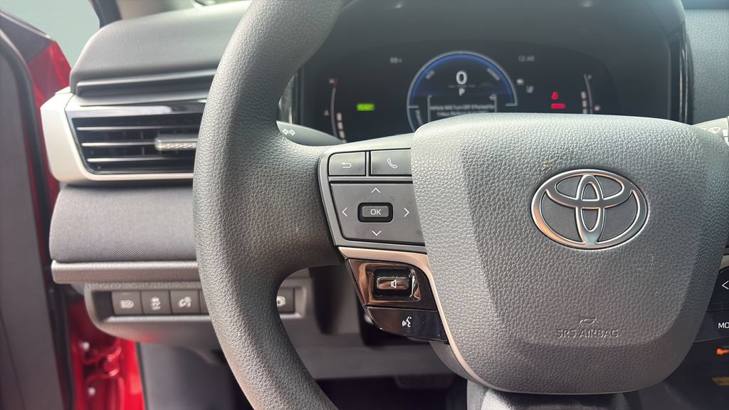 Used 2026 Toyota Camry LE FWD image 19
