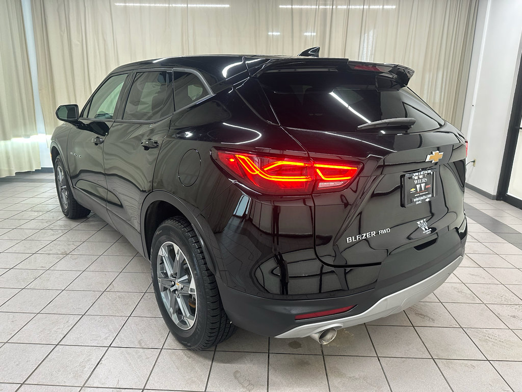 Certified 2025 Chevrolet Blazer LT AWD/4WD image 9