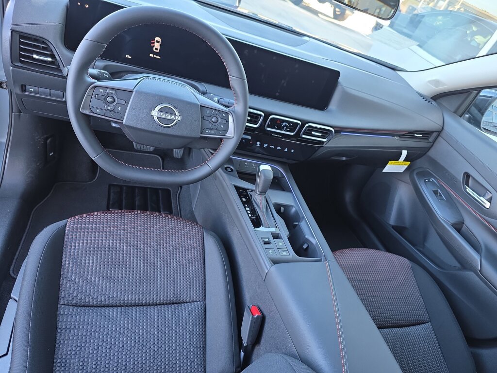 New 2026 Nissan Sentra SR w/ Floor Mat Package image 4