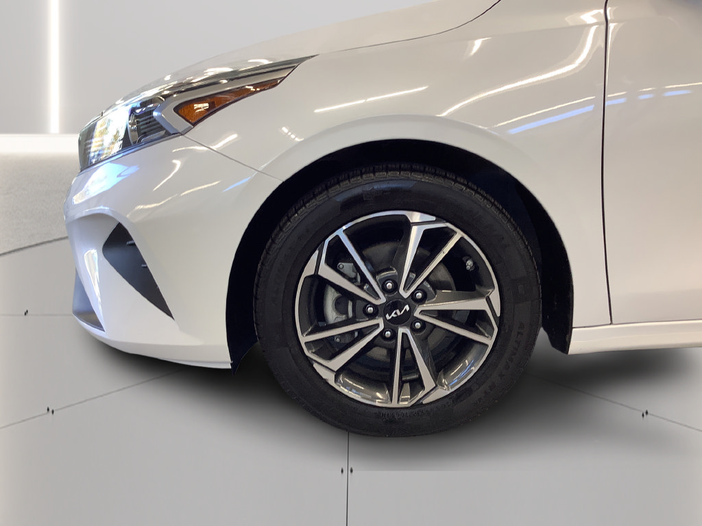 Certified 2022 Kia Forte LXS FWD image 27