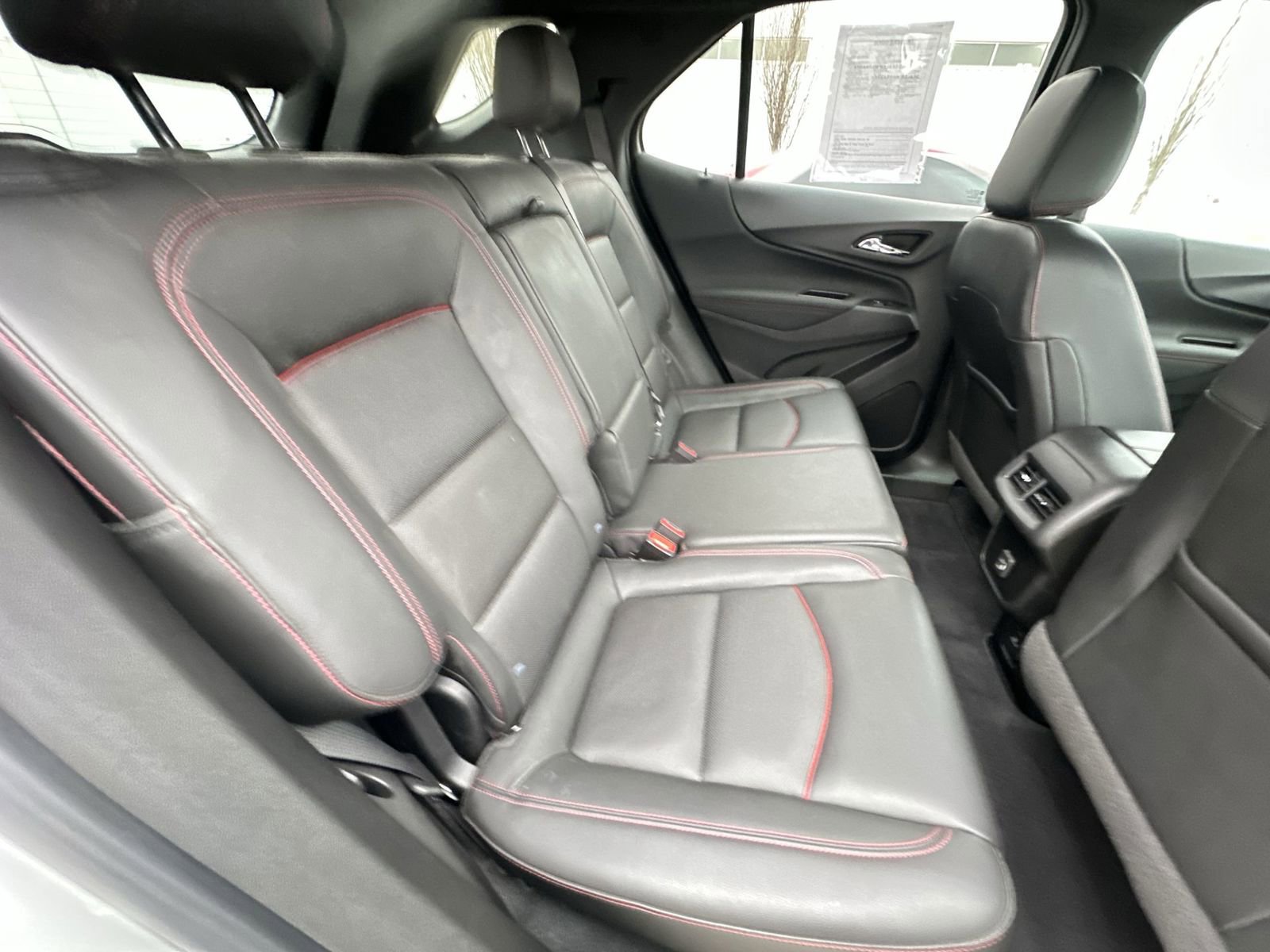 Used 2022 Chevrolet Equinox RS w/ RS Leather Package AWD/4WD image 27