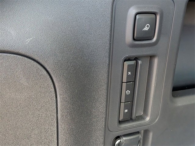 Used 2025 Lincoln Navigator Reserve image 32