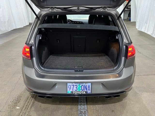 Used 2017 Volkswagen Golf R 4-Door image 12