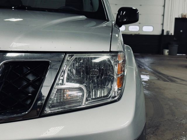 Used 2018 Nissan Frontier S image 3