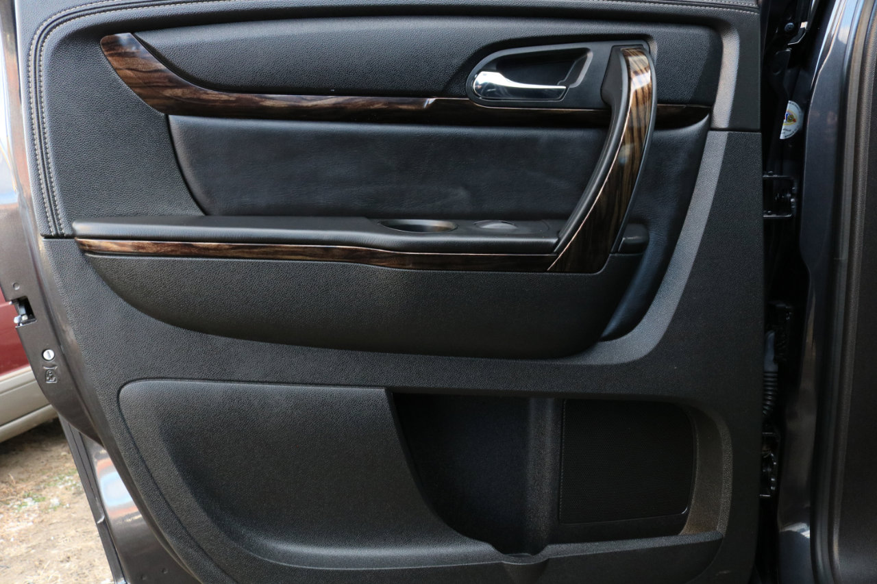 Used 2015 GMC Acadia Denali image 33