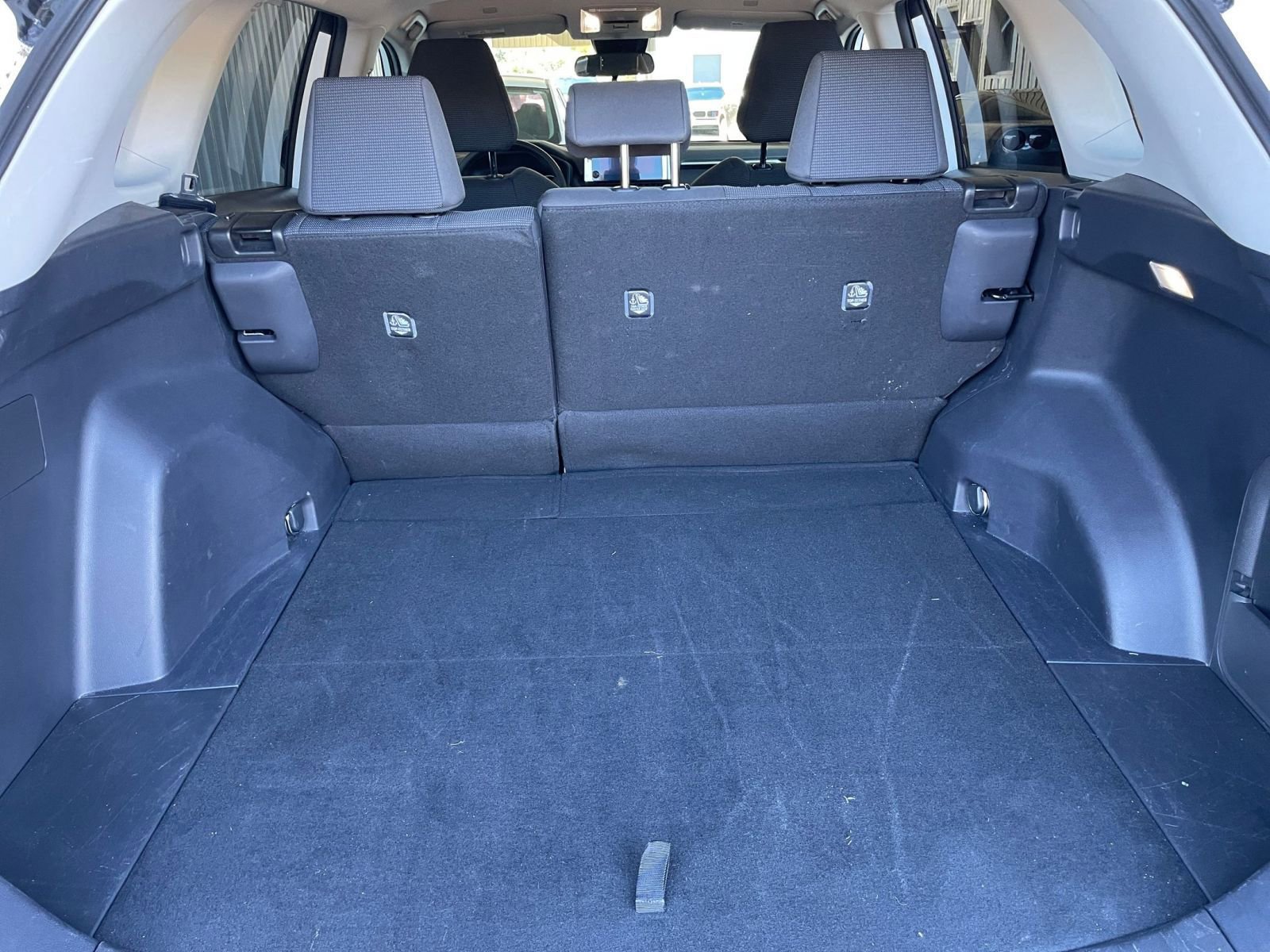 Used 2025 Toyota RAV4 LE image 29