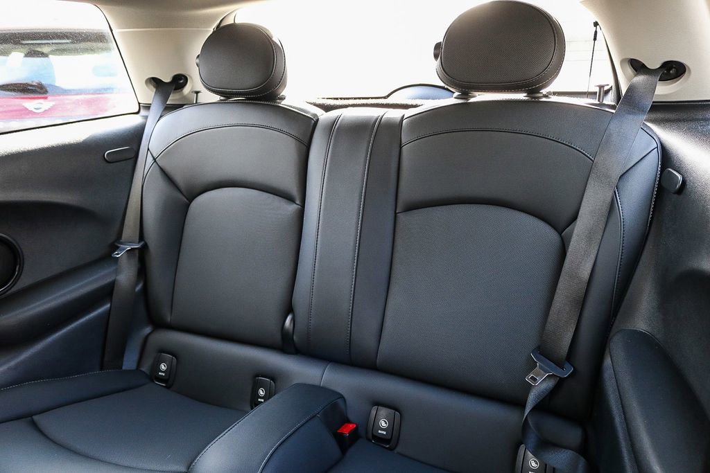 Used 2023 MINI Cooper S image 17