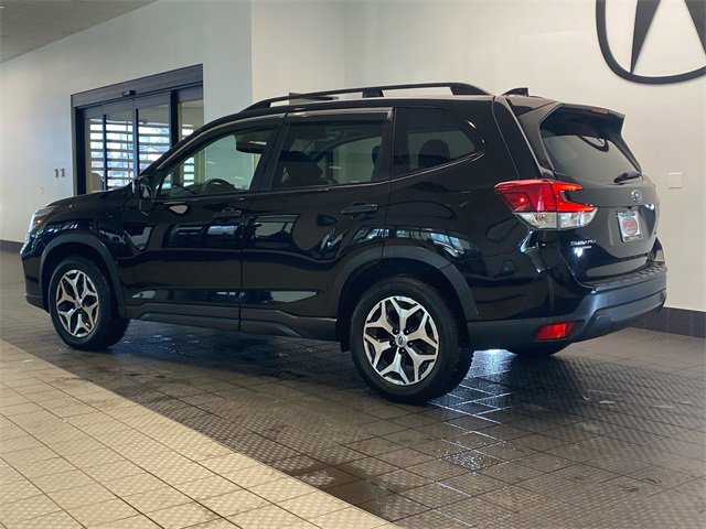 Used 2020 Subaru Forester Premium image 4