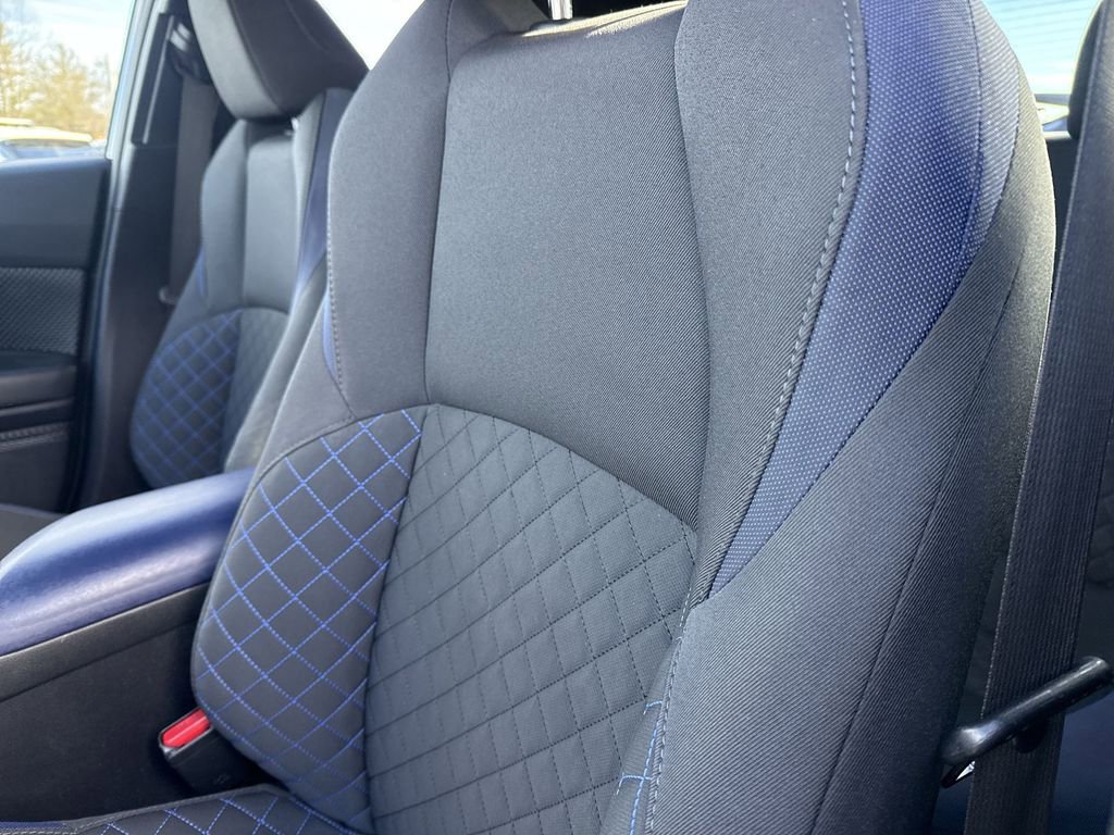 Used 2020 Toyota C-HR XLE image 9