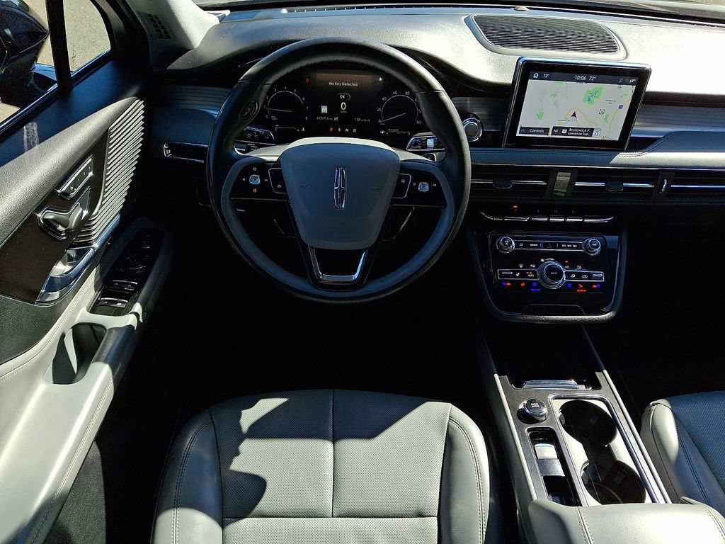 Used 2022 Lincoln Corsair AWD w/ Equipment Group 101A image 2