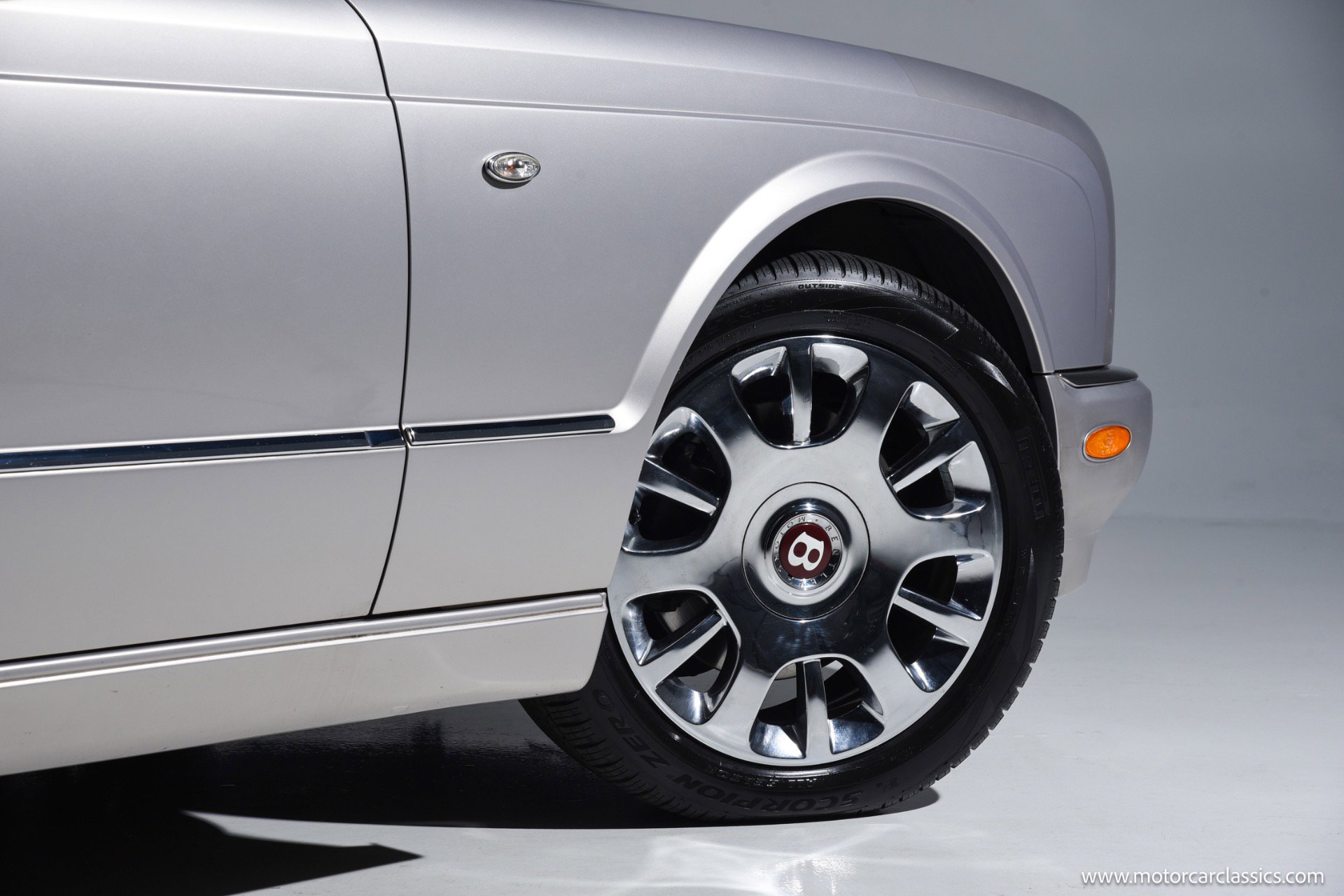 Used 2005 Bentley Arnage R image 10