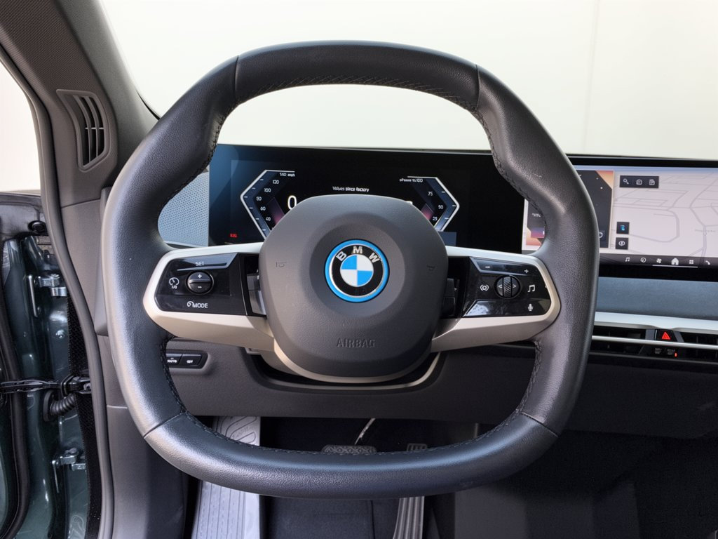 Certified 2024 BMW iX xDrive50 w/ Premium Package AWD/4WD image 10