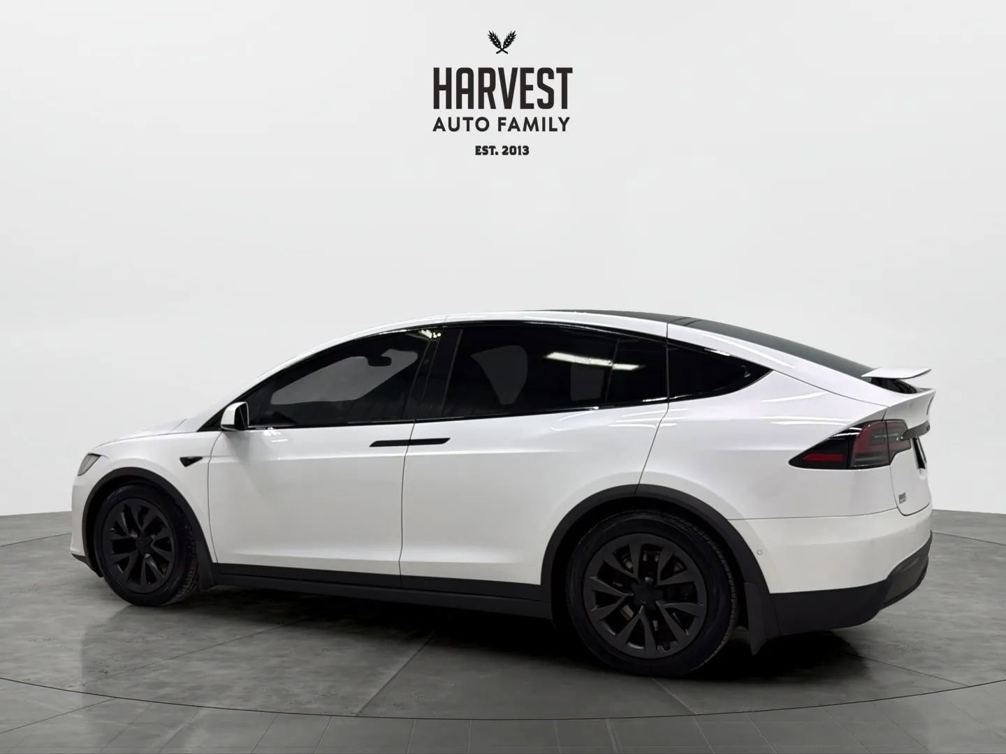 Used 2023 Tesla Model X image 3