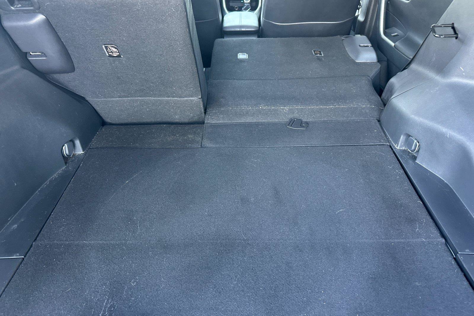Used 2019 Toyota RAV4 XSE w/ Carpet Mat Package AWD/4WD image 14
