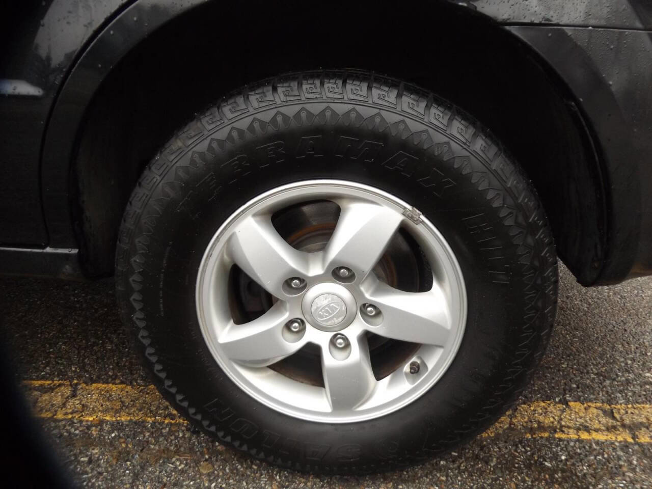 Used 2009 Kia Sorento LX image 21