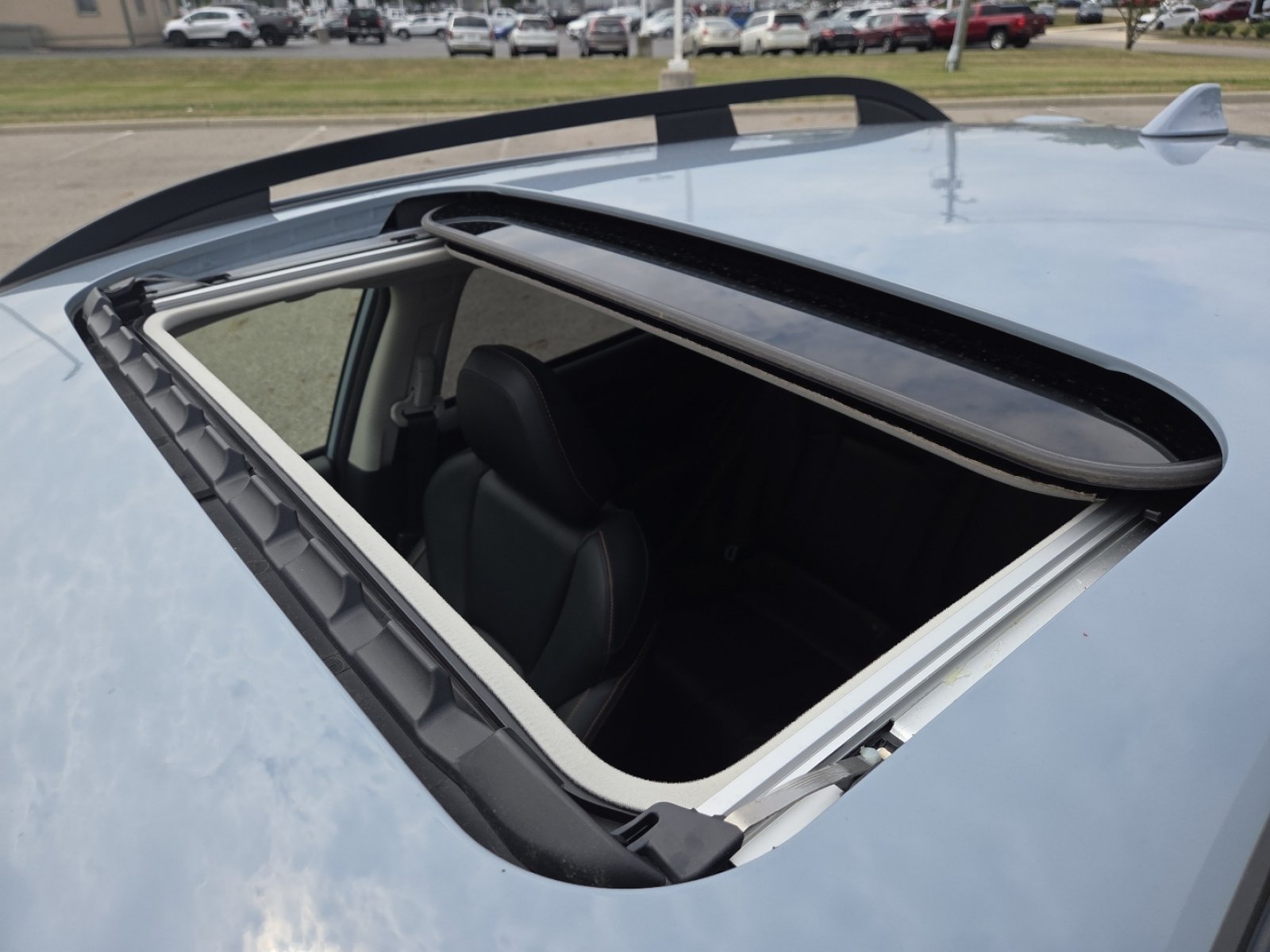 Used 2019 Subaru Crosstrek 2.0i Limited w/ Moonroof Package AWD/4WD image 4